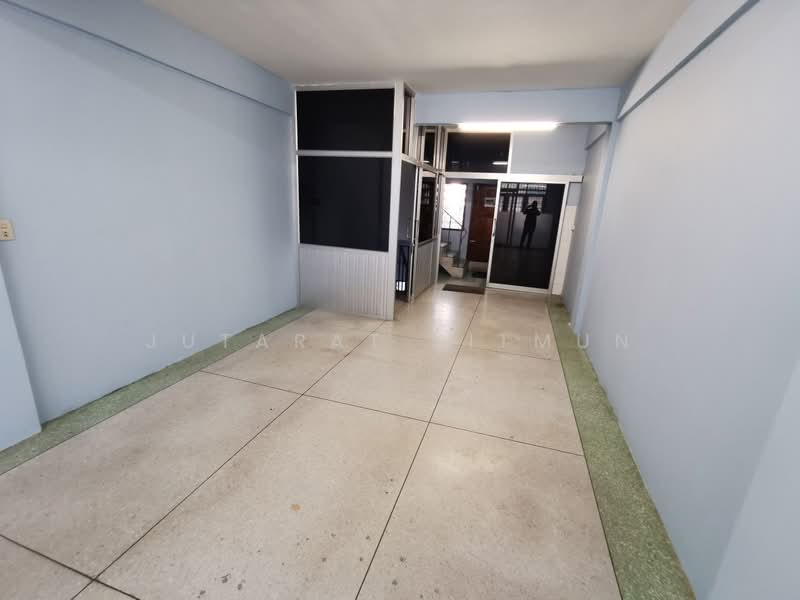 อาคารพาณิชย์ ซอยจรัญสนิทวงศ์ 37, Bangkok, Bang Khun Sri, Bangkok Noi, Bangkok, , 400 sqm, Shophouse For Rent, by Jutarat Jitmun, 500195934 - DDproperty.com