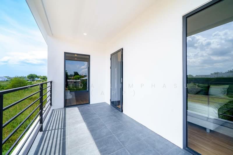 Modern Pool Villa Near Mabprachan, Chon Buri (Pattaya), Nong Pru, Bang Lamung (Pattaya), Chon Buri (Pattaya), 4 Bedrooms, 208 sqm, Villa For Sale, by Sathida Limphasut (App), 500195952 - DDproperty.com