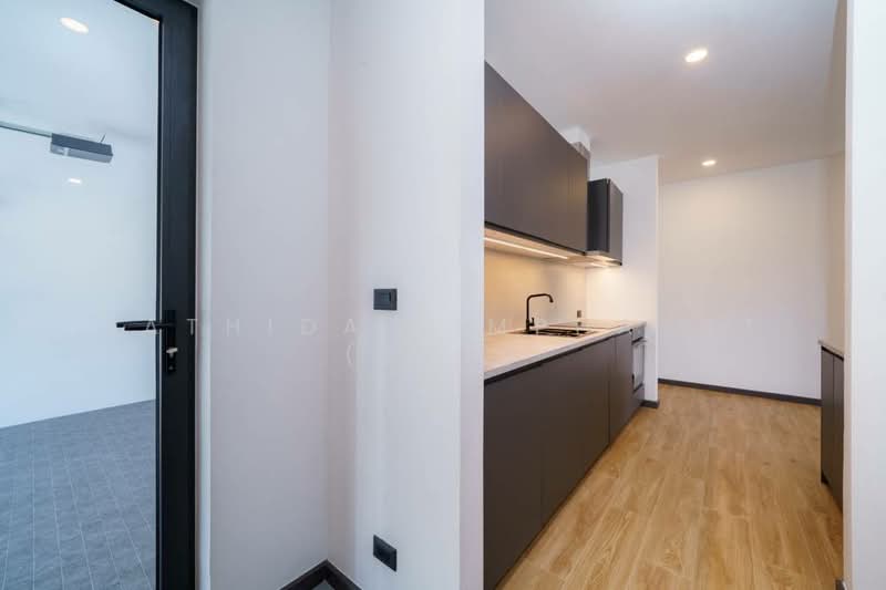 Modern Pool Villa Near Mabprachan, Chon Buri (Pattaya), Nong Pru, Bang Lamung (Pattaya), Chon Buri (Pattaya), 4 Bedrooms, 208 sqm, Villa For Sale, by Sathida Limphasut (App), 500195952 - DDproperty.com