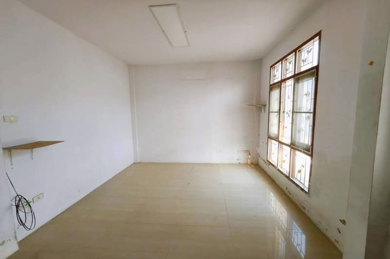 Baan Mantakarn Rangsit-Lumlukka Klong 4, Pathum Thani, Sawai Pracharat Road, Lat Sawai, Lam Luk Ka, Pathum Thani, 3 Bedrooms, 110 sqm, Townhouse For Sale, by ชนะชาติ นนท์ตา, 500195959 - DDproperty.com