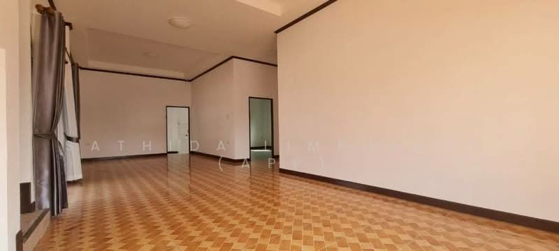 Spacious Land with House for Sale Nong Yai Soi Pattaya, Chon Buri (Pattaya), Na Kloe, Bang Lamung (Pattaya), Chon Buri (Pattaya), 3 Bedrooms, 90 sqm, Single Detached House For Sale, by Sathida Limphasut (App), 500195971 - DDproperty.com