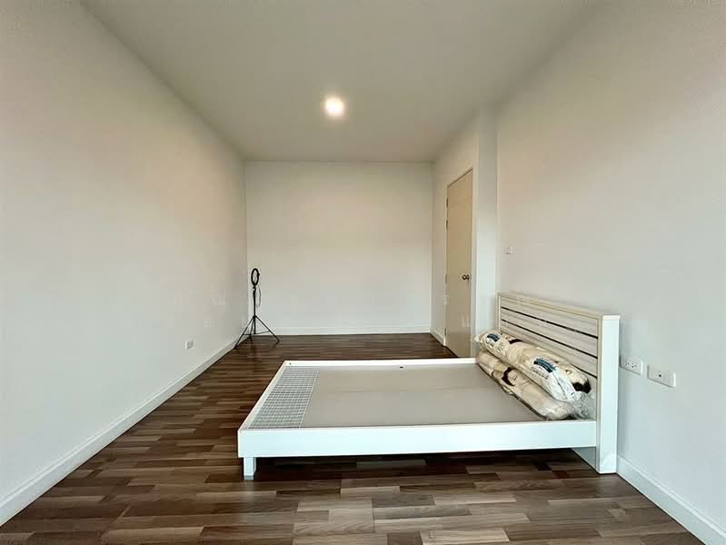 เบล็สทาวน์ รามอินทรา 127 (Bless Town Ramintra 127), Bangkok, ถนนรามอินทรา, Min Buri, Min Buri, Bangkok, 3 Bedrooms, 182 sqm, Townhouse For Sale, by คุณ สุดาวรรณ พลอยแดง (แอน), 500196006 - DDproperty.com