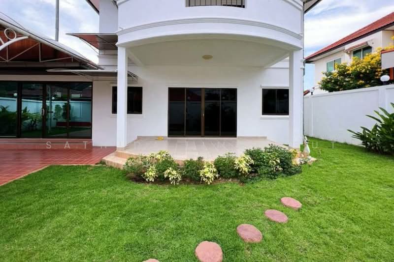 Royal View Village, Chon Buri (Pattaya), Soi Royal View Village, Nong Pru, Bang Lamung (Pattaya), Chon Buri (Pattaya), 4 Bedrooms, 220 sqm, Single Detached House For Sale, by Sathida Limphasut (App), 500196020 - DDproperty.com