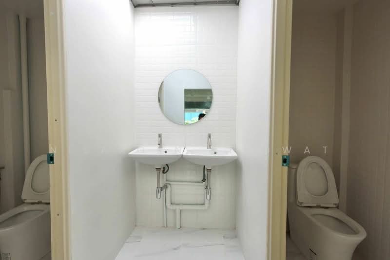 4-BR Townhouse, Bangkok, Yan Nawa, Sathon, Bangkok, 4 Bedrooms, 180 sqm, Townhouse For Rent, by Nisakorn Wingwat, 500196058 - DDproperty.com