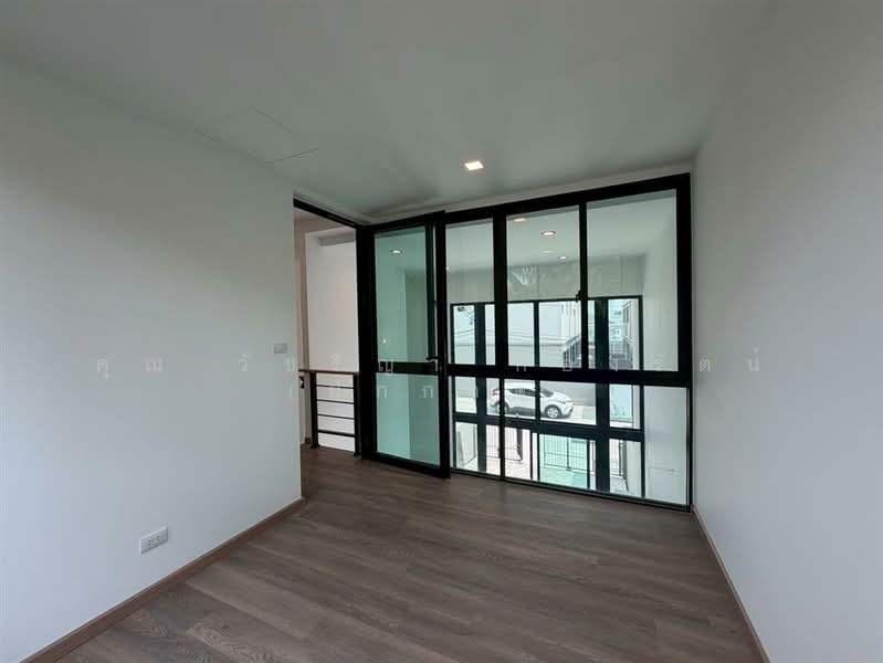 Patio Kalapapruek-Sathorn, Bangkok, Kanchanaphisek, Bang Khae, Bang Khae, Bangkok, 3 Bedrooms, 180 sqm, Townhouse For Sale, by คุณ วัชรีญา กองรัตน์ (ผักกาด), 500196061 - DDproperty.com