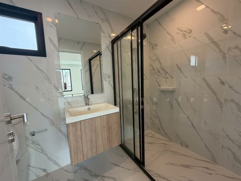 Patio Kalapapruek-Sathorn, Bangkok, Kanchanaphisek, Bang Khae, Bang Khae, Bangkok, 3 Bedrooms, 180 sqm, Townhouse For Sale, by คุณ วัชรีญา กองรัตน์ (ผักกาด), 500196061 - DDproperty.com