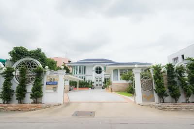 ขาย - คฤหาสน์ย่านพระรามเก้า, กรุงเทพ