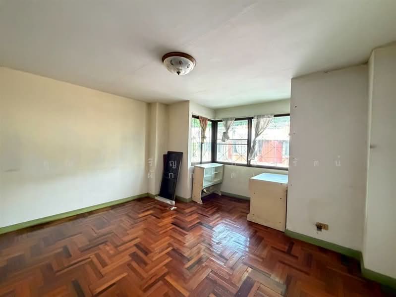 ทาวน์เฮ้าส์ 3 ชั้น 17.8 ตร.ว. ทาวน์เฮ้าส์ ซอยประชาอุทิศ14 ถนนสุขสวัสดิ์, Bangkok, Rat Burana, Rat Burana, Bangkok, 3 Bedrooms, 120 sqm, Townhouse For Sale, by คุณ วัชรีญา กองรัตน์ (ผักกาด), 500196108 - DDproperty.com