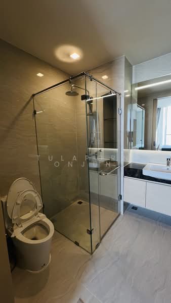 Noble State 39, Bangkok, 35 Soi Sukhumvit 39, Khlong Tan Nua, Watthana, Bangkok, 2 Bedrooms, 70 sqm, Condo For Rent, by Tulaporn Onjun, 500196123 - DDproperty.com