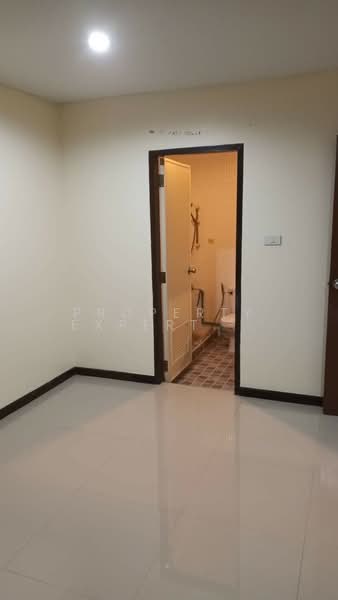 Sriwara Garden Condominium : ศรีวราการ์เด้น คอนโดมิเนียม, กรุงเทพ, 1205 ซอย ทาวน์อินทาวน์, วังทองหลาง, วังทองหลาง, กรุงเทพ, 78 ตร.ม., คอนโด ขาย, โดย PropertyExpert, 500196127 - DDproperty.com