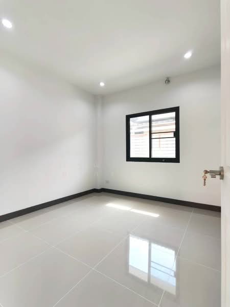 หมู่บ้านซื่อตรง สุวินทวงศ์, Bangkok, สุวินทวงศ์, Lam Phak Chi, Nong Chok, Bangkok, 3 Bedrooms, 120 sqm, Single Detached House For Sale, by ณัฐฌาพัชร์ ณิชากรอัมพร, 500196172 - DDproperty.com