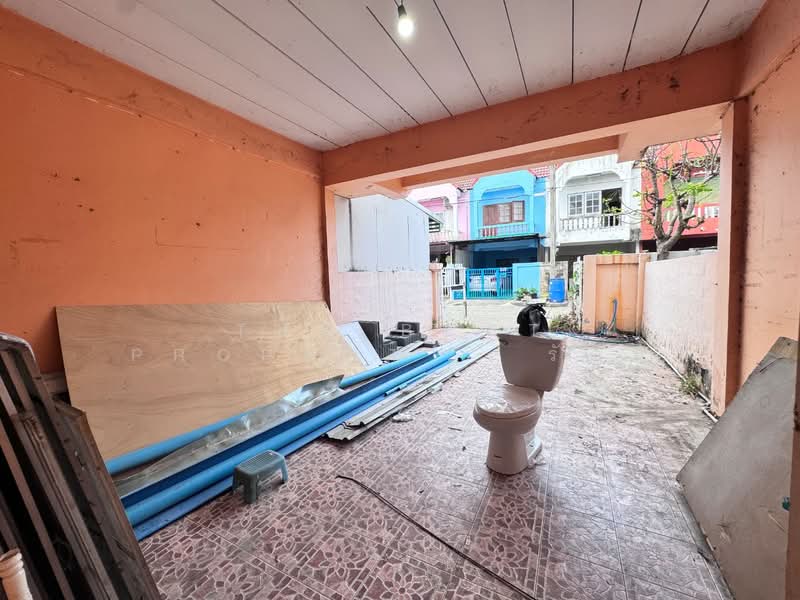 หมู่บ้านบัวแก้ว พานทอง, Pathum Thani, Ban Pa-thum, Sam Khok, Pathum Thani, 3 Bedrooms, 120 sqm, Townhouse For Sale, by The Best Property รัตน์, 500196196 - DDproperty.com