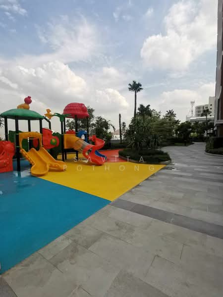 Artisan Ratchada, Bangkok, 99 Tienruammitr Road, Huai Khwang, Huai Khwang, Bangkok, 2 Bedrooms, 77 sqm, Condo For Sale, by Savita Pothong, 500196205 - DDproperty.com