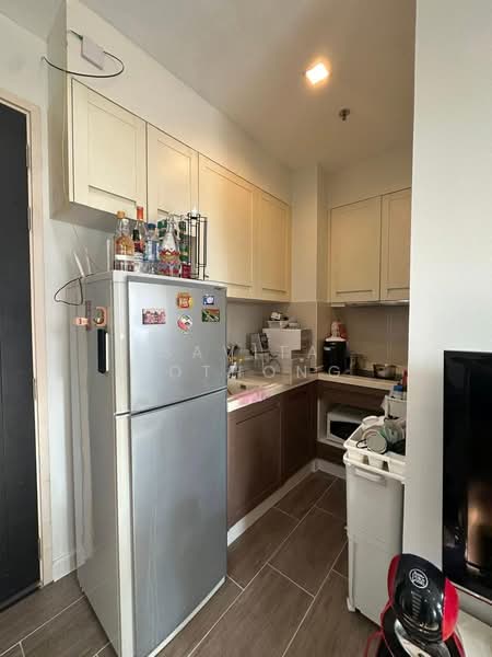 Ivy Sathorn 10, Bangkok, 88 Soi Sathorn 12, Sathorn Road, Silom, Bang Rak, Bangkok, 1 Bedroom, 36 sqm, Condo For Rent, by Savita Pothong, 500196213 - DDproperty.com