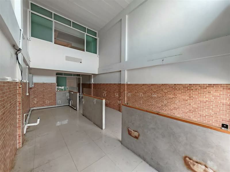 ขาย - อาคารพาณิชย์ 3.5 ชั้น 16 ตร.ว. หมู่บ้านบุษรา เพชรเกษม81, กรุงเทพ