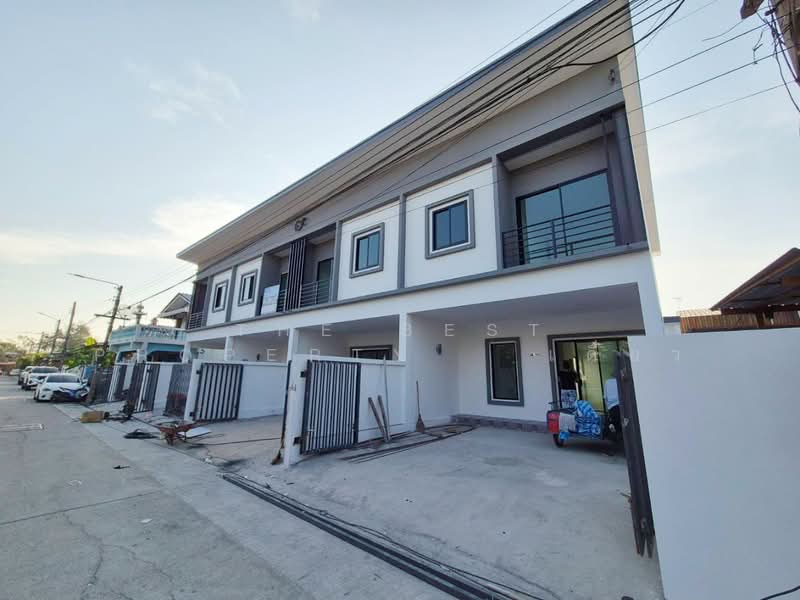 หมู่บ้านเดอะ ฮาร์โมนี่ แลนด์ บางปู55 (The Harmony Land Bangpu55), สมุทรปราการ, ท้ายบ้านใหม่, เมืองสมุทรปราการ, สมุทรปราการ, 120 ตร.ม., ทาวน์เฮ้าส์ ขาย, โดย The Best Property เดี่ยว, 500196239 - DDproperty.com