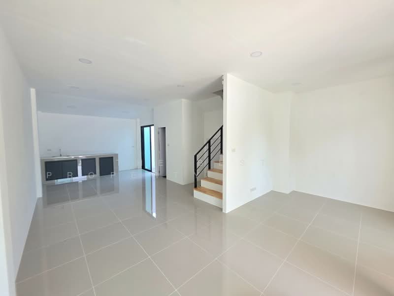 หมู่บ้านเดอะ ฮาร์โมนี่ แลนด์ บางปู55 (The Harmony Land Bangpu55), Samut Prakan, Tai Ban Mai, Muang Samut Prakarn, Samut Prakan, 3 Bedrooms, 120 sqm, Townhouse For Sale, by The Best Property เดี่ยว, 500196239 - DDproperty.com