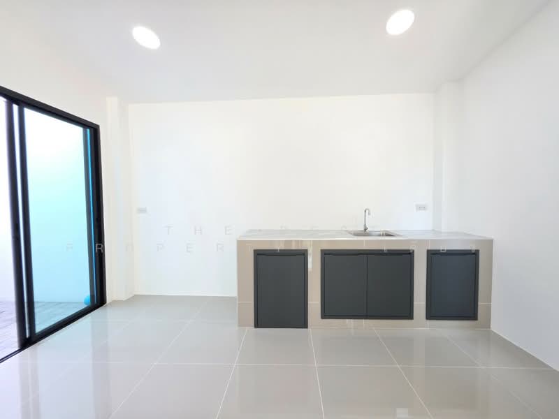 หมู่บ้านเดอะ ฮาร์โมนี่ แลนด์ บางปู55 (The Harmony Land Bangpu55), Samut Prakan, Tai Ban Mai, Muang Samut Prakarn, Samut Prakan, 3 Bedrooms, 120 sqm, Townhouse For Sale, by The Best Property เดี่ยว, 500196239 - DDproperty.com