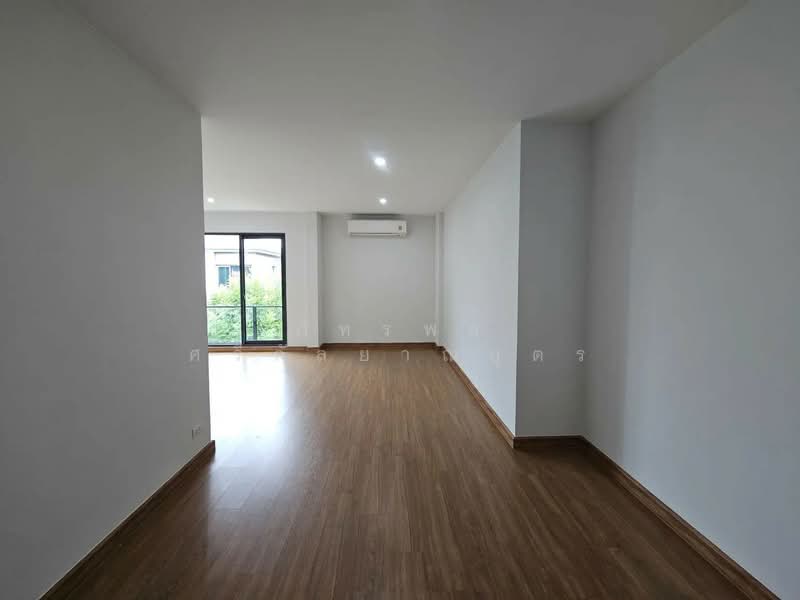 Baan Klang Mueng The Edition Phaholyothin-Ramintra, Bangkok, Theparak Road, Tha Rang, Bang Khen, Bangkok, 3 Bedrooms, 218 sqm, Single Detached House For Sale, by ภัทรพล ศรีกัลยาณบุตร, 500196280 - DDproperty.com