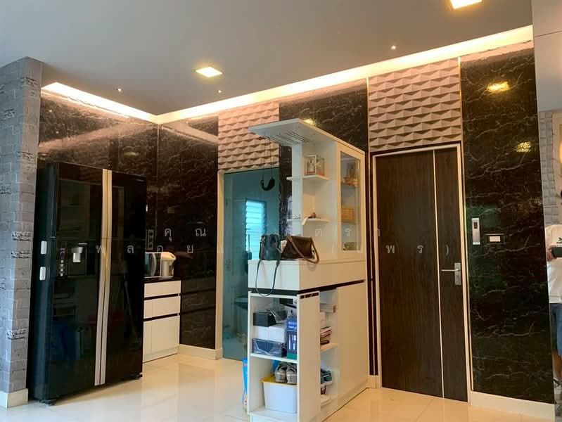 The Trust Kanchanaphisek - Hathairat, Pathum Thani, Hathairat Rd., Bung Kham Proi, Lam Luk Ka, Pathum Thani, 3 Bedrooms, 220 sqm, Single Detached House For Sale, by คุณ สุภัตรา พลอยแดง (แพร), 500196283 - DDproperty.com