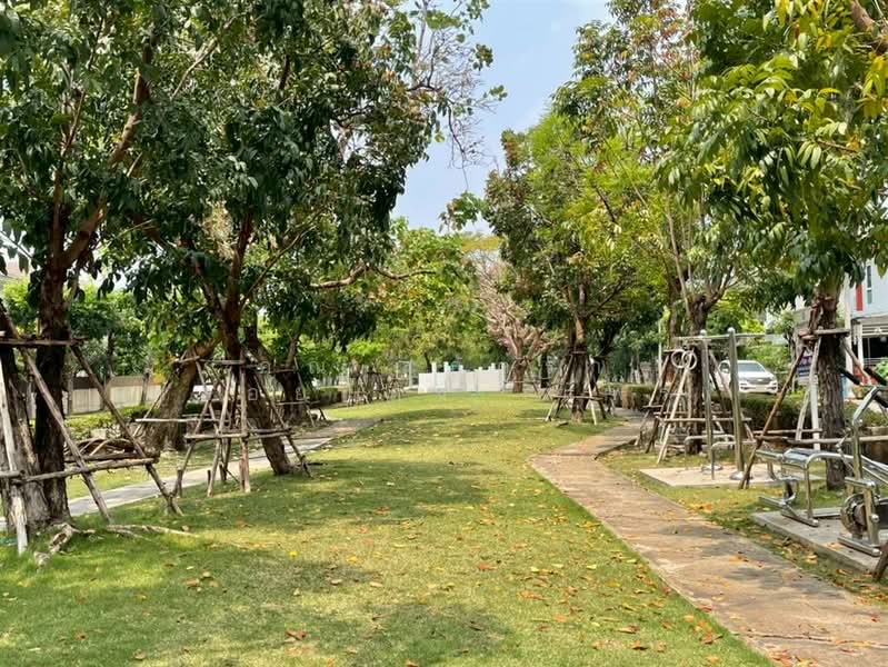 The Trust Kanchanaphisek - Hathairat, Pathum Thani, Hathairat Rd., Bung Kham Proi, Lam Luk Ka, Pathum Thani, 3 Bedrooms, 220 sqm, Single Detached House For Sale, by คุณ สุภัตรา พลอยแดง (แพร), 500196283 - DDproperty.com