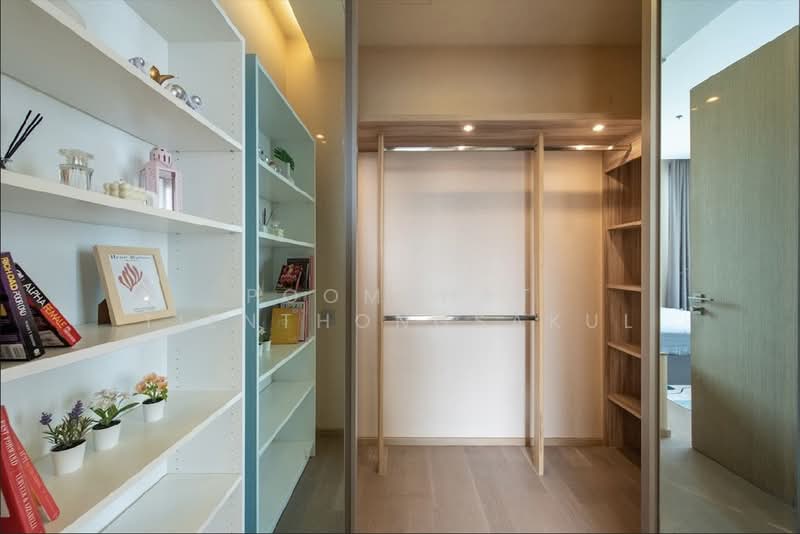 The Esse Asoke, Bangkok, 333 Soi Sukhumvit 21, Sukhumvit Road, Khlongtoei Nua, Watthana, Bangkok, 2 Bedrooms, 75 sqm, Condo For Sale, by Poomphat Tienthongsakul, 500196290 - DDproperty.com