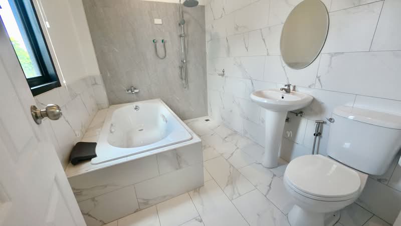 บ้านเดี่ยวสไตล์อังกฤษ, Songkhla, Khlong Hae, Hat Yai, Songkhla, 3 Bedrooms, 250 sqm, Single Detached House For Sale, by ชนิดาภา กัณสุทธิ์, 500196360 - DDproperty.com