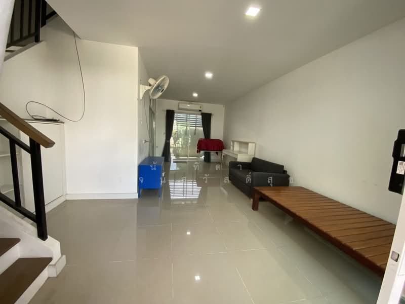 The Eiffel Outer Wongwaen Ramkhamhaeng-Mistine : ดิ ไอเฟล วงแหวนฯรามคำแหง-มิสทีน, กรุงเทพ, 59-53 ถนนกาญจนาภิเษก, สะพานสูง, สะพานสูง, กรุงเทพ, 145 ตร.ม., ทาวน์เฮ้าส์ ขาย, โดย นันทิดา โรจน์สวัสดิ์สุข, 500196365 - DDproperty.com