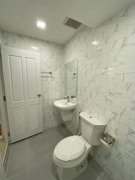 The Eiffel Outer Wongwaen Ramkhamhaeng-Mistine : ดิ ไอเฟล วงแหวนฯรามคำแหง-มิสทีน, กรุงเทพ, 59-53 ถนนกาญจนาภิเษก, สะพานสูง, สะพานสูง, กรุงเทพ, 145 ตร.ม., ทาวน์เฮ้าส์ ขาย, โดย นันทิดา โรจน์สวัสดิ์สุข, 500196365 - DDproperty.com