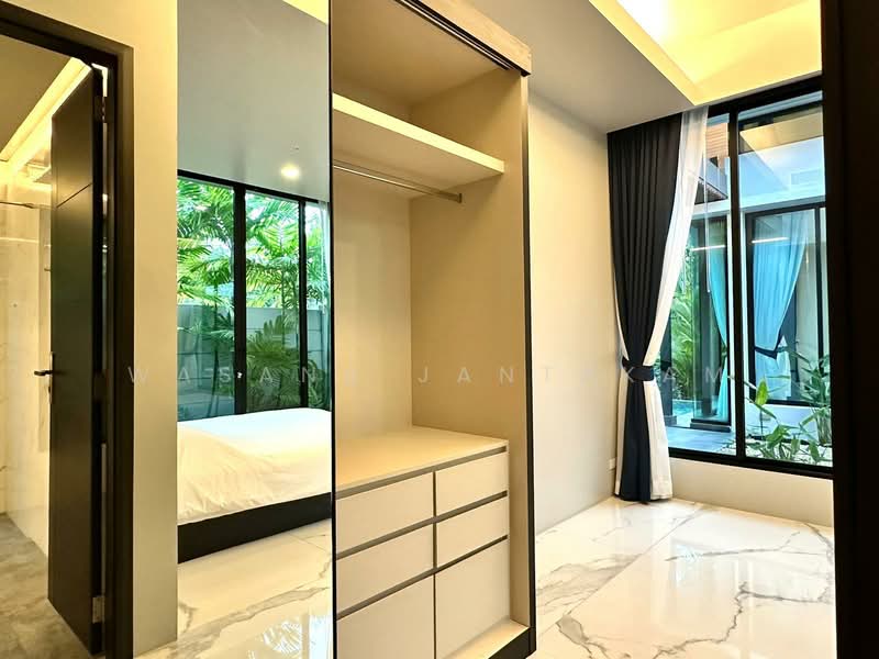 Nai Harn Baan Bua - Baan Varij, Phuket, Rawai, Muang Phuket, Phuket, 4 Bedrooms, 480 sqm, Villa For Sale, by Wasana Jantakam, 500196372 - DDproperty.com