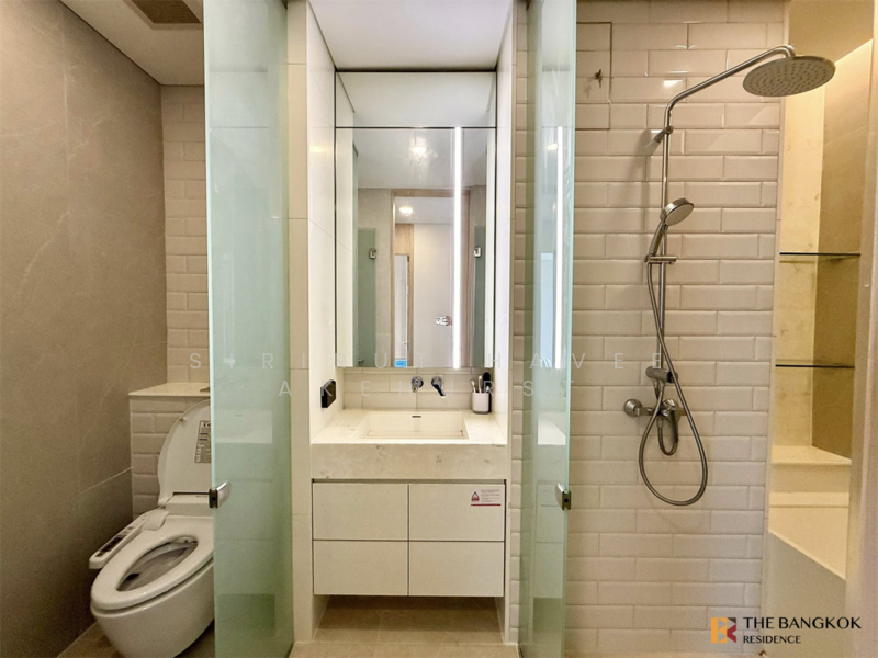 Siamese Exclusive 42, Bangkok, 19 Sukhumvit 42, Khlong Toei, Khlong Toei, Bangkok, 2 Bedrooms, 52 sqm, Condo For Sale, by Sirirut Havee Akehurst, 500196401 - DDproperty.com