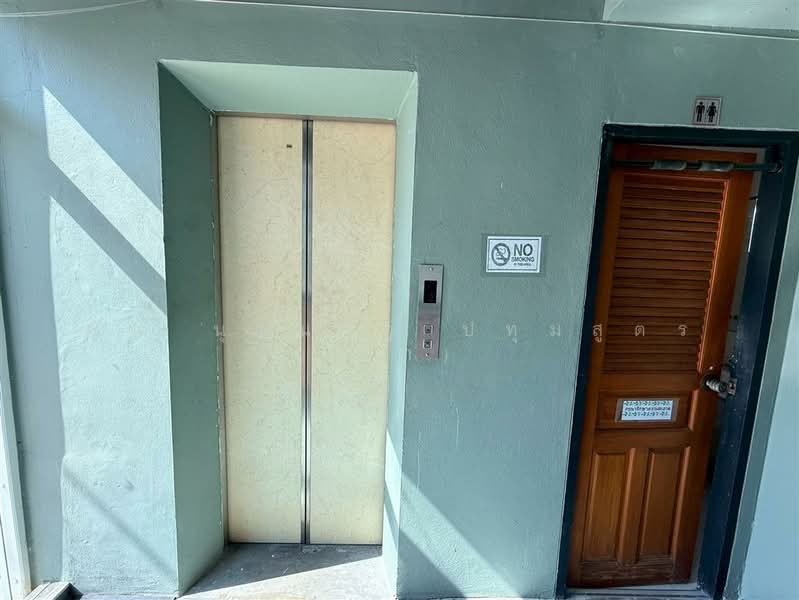 ตึกสำนักงาน 8 ชั้น 75 ตร.ว. ตึกสำนักงาน ซอยศรีนครินทร์40 (ซอยสุภาพงษ์3), กรุงเทพ, ถนนศรีนครินทร์, หนองบอน, ประเวศ, กรุงเทพ, 800 ตร.ม., สำนักงาน ขาย, โดย คุณ นุชนาฏ ปทุมสูตร (จ๋า), 500196406 - DDproperty.com