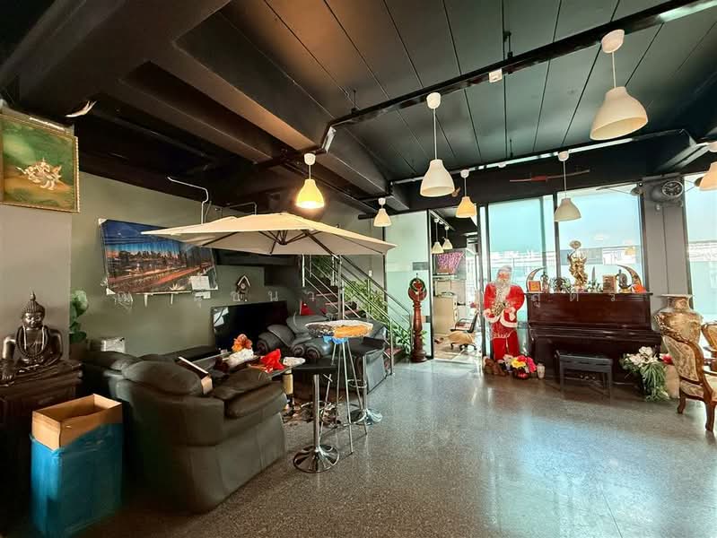 ตึกสำนักงาน 8 ชั้น 75 ตร.ว. ตึกสำนักงาน ซอยศรีนครินทร์40 (ซอยสุภาพงษ์3), Bangkok, ถนนศรีนครินทร์, Nong Bon, Prawet, Bangkok, , 800 sqm, Office Space For Sale, by คุณ นุชนาฏ ปทุมสูตร (จ๋า), 500196406 - DDproperty.com