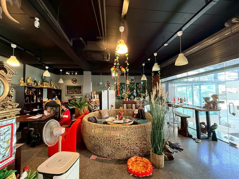 ตึกสำนักงาน 8 ชั้น 75 ตร.ว. ตึกสำนักงาน ซอยศรีนครินทร์40 (ซอยสุภาพงษ์3), Bangkok, ถนนศรีนครินทร์, Nong Bon, Prawet, Bangkok, , 800 sqm, Office Space For Sale, by คุณ นุชนาฏ ปทุมสูตร (จ๋า), 500196406 - DDproperty.com