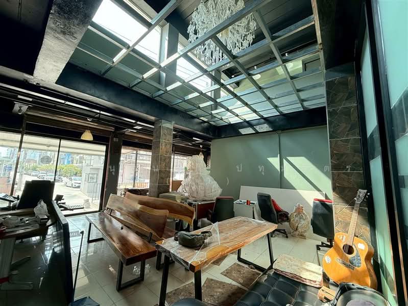 ตึกสำนักงาน 8 ชั้น 75 ตร.ว. ตึกสำนักงาน ซอยศรีนครินทร์40 (ซอยสุภาพงษ์3), กรุงเทพ, ถนนศรีนครินทร์, หนองบอน, ประเวศ, กรุงเทพ, 800 ตร.ม., สำนักงาน ขาย, โดย คุณ นุชนาฏ ปทุมสูตร (จ๋า), 500196406 - DDproperty.com