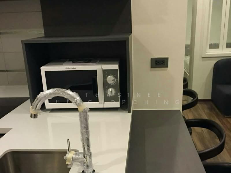 Wyne Sukhumvit, Bangkok, 1120 Sukhumvit Road, Phra Kanong, Khlong Toei, Bangkok, 1 Bedroom, 30 sqm, Condo For Sale, by Suthasinee Chenchopching, 500196413 - DDproperty.com