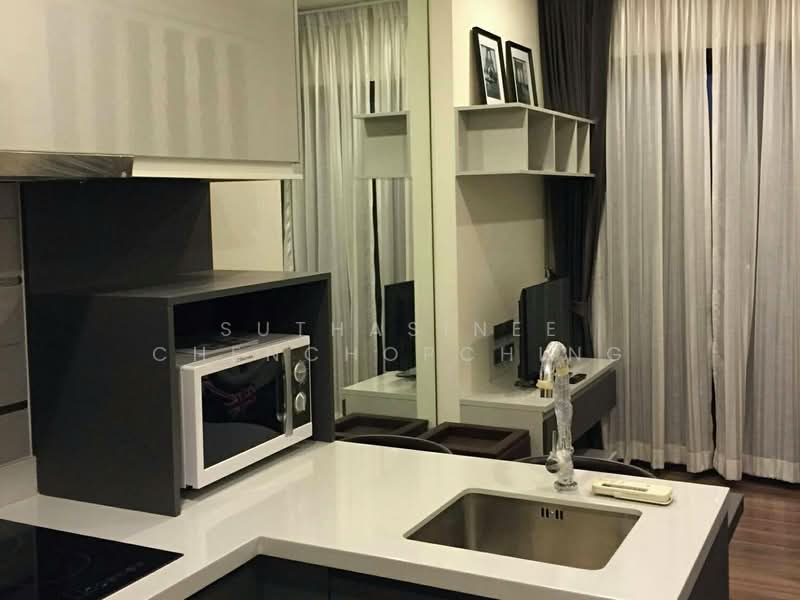 Wyne Sukhumvit, Bangkok, 1120 Sukhumvit Road, Phra Kanong, Khlong Toei, Bangkok, 1 Bedroom, 30 sqm, Condo For Sale, by Suthasinee Chenchopching, 500196413 - DDproperty.com