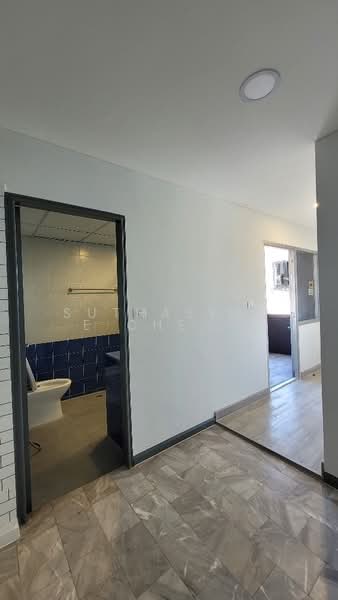 Pisawit Tower, Bangkok, Phaholyothin, Jom Phon, Chatuchak, Bangkok, 2 Bedrooms, 70 sqm, Condo For Sale, by Suthasinee Chenchopching, 500196421 - DDproperty.com