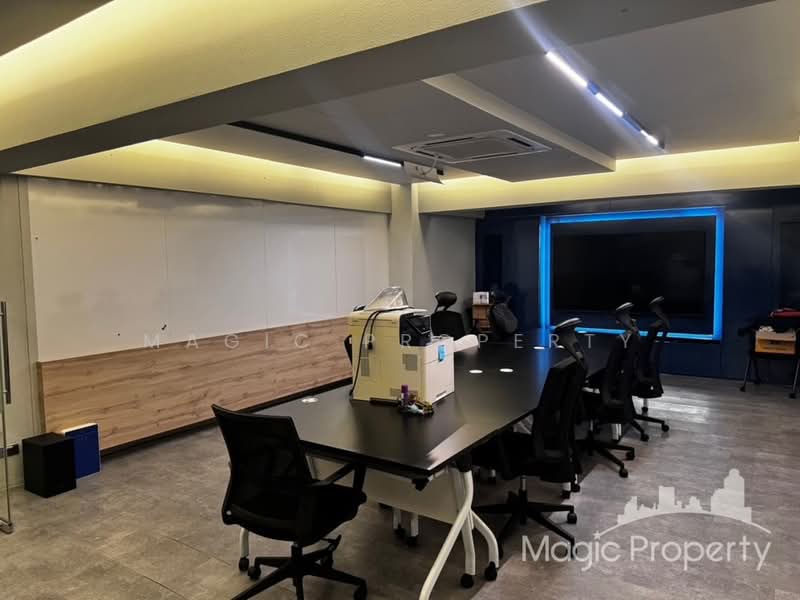 Office Building for Sale in Rama 9, Bangkok, Suan Luang, Suan Luang, Bangkok, , 1,100 sqm, Shophouse For Sale, by Magic Property, 500196426 - DDproperty.com