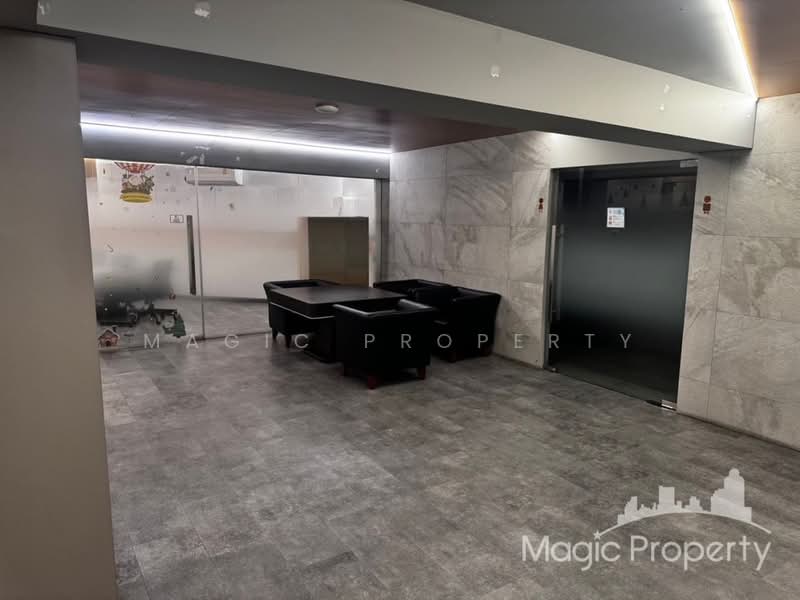 Office Building for Sale in Rama 9, Bangkok, Suan Luang, Suan Luang, Bangkok, , 1,100 sqm, Shophouse For Sale, by Magic Property, 500196426 - DDproperty.com