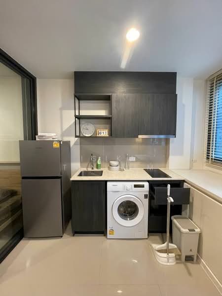 XT Huaikhwang, Bangkok, 244 Ratchadaphisek Road, Huai Khwang, Huai Khwang, Bangkok, 1 Bedroom, 30 sqm, Condo For Rent, by Isika Tonkham, 500196427 - DDproperty.com