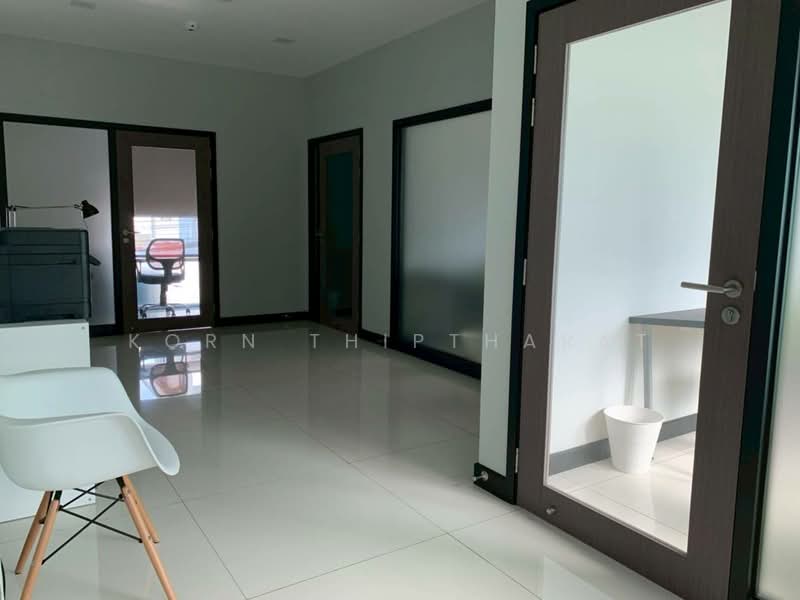 ปล่อยเช่าโฮมออฟฟิศ 4 ชั้น ( Home Office) 35 ตารางวา ซอย ลาดพร้าววังหิน 76, Bangkok, Chorake Bua, Lat Phrao, Bangkok, , 330 sqm, Shophouse For Rent, by Korn Thiptharat, 500196446 - DDproperty.com