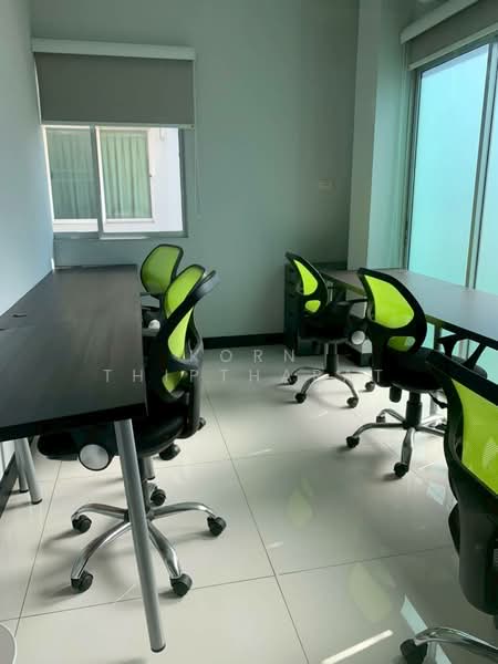 ปล่อยเช่าโฮมออฟฟิศ 4 ชั้น ( Home Office) 35 ตารางวา ซอย ลาดพร้าววังหิน 76, Bangkok, Chorake Bua, Lat Phrao, Bangkok, , 330 sqm, Shophouse For Rent, by Korn Thiptharat, 500196446 - DDproperty.com