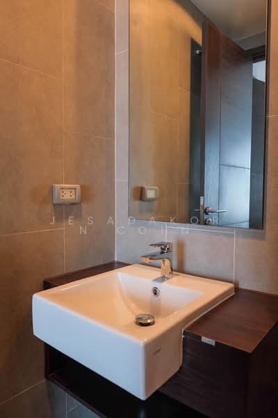C Ekkamai, Bangkok, 888 Soi Sukhumvit 63, Sukhumvit Road, Khlong Tan Nua, Watthana, Bangkok, 1 Bedroom, 30 sqm, Condo For Sale, by Jesadakorn Cohn, 500196480 - DDproperty.com