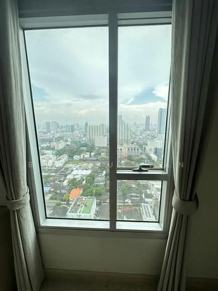 Intro Phaholyothin-Pradipat, Bangkok, Pradipat, Samsen Nai, Phaya Thai, Bangkok, 1 Bedroom, 34 sqm, Condo For Sale, by Keerati Benjasupawan, 500196489 - DDproperty.com