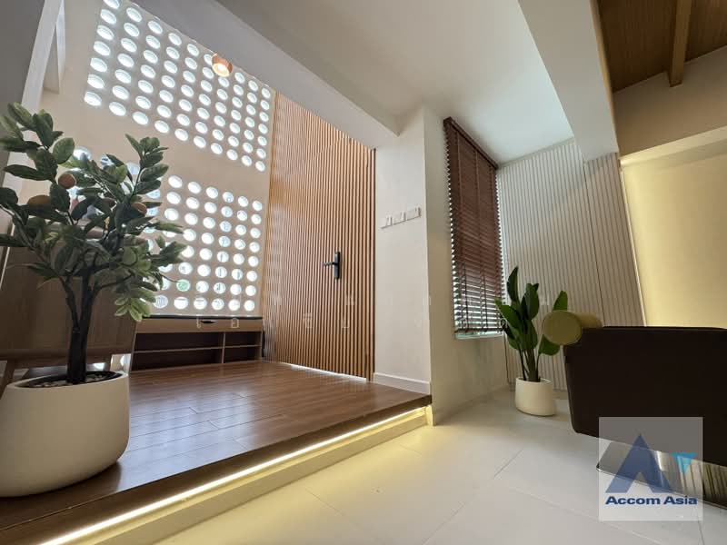 Fully Furnished, Newly renovated, Pet friendly, Bangkok, Phra Kanong Nua, Watthana, Bangkok, 2 Bedrooms, 170 sqm, Single Detached House For Sale, by บริษัท แอคคอม เอเซีย จำกัด, 500196508 - DDproperty.com
