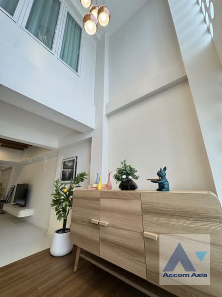 Fully Furnished, Newly renovated, Pet friendly, Bangkok, Phra Kanong Nua, Watthana, Bangkok, 2 Bedrooms, 170 sqm, Single Detached House For Sale, by บริษัท แอคคอม เอเซีย จำกัด, 500196508 - DDproperty.com