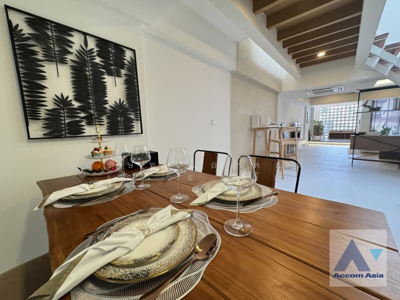 Fully Furnished, Newly renovated, Pet friendly, Bangkok, Phra Kanong Nua, Watthana, Bangkok, 2 Bedrooms, 170 sqm, Single Detached House For Sale, by บริษัท แอคคอม เอเซีย จำกัด, 500196508 - DDproperty.com