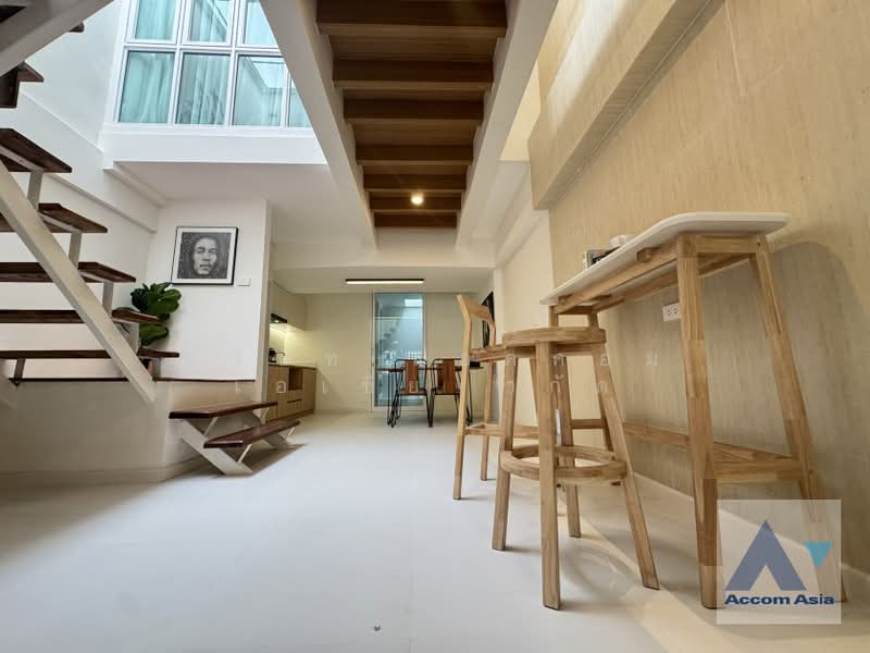 Fully Furnished, Newly renovated, Pet friendly, Bangkok, Phra Kanong Nua, Watthana, Bangkok, 2 Bedrooms, 170 sqm, Single Detached House For Sale, by บริษัท แอคคอม เอเซีย จำกัด, 500196508 - DDproperty.com