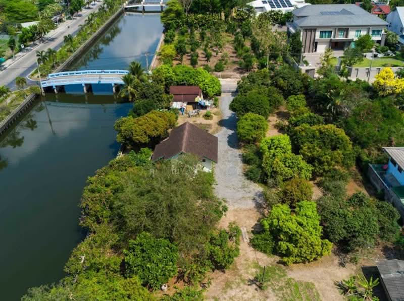 แปลงสวยหายาก เหมาะสร้างบ้านหรู!! ขายที่ดินเปล่า 4 ไร่ (1,600 ตรว.) เลียบคลองทวีวัฒนา, กรุงเทพ, ถนน ทวีวัฒนา, ศาลาธรรมสพน์, ทวีวัฒนา, กรุงเทพ, 6,400 ตร.ม., ที่ดิน ขาย, โดย คุณไทด์, 500196509 - DDproperty.com